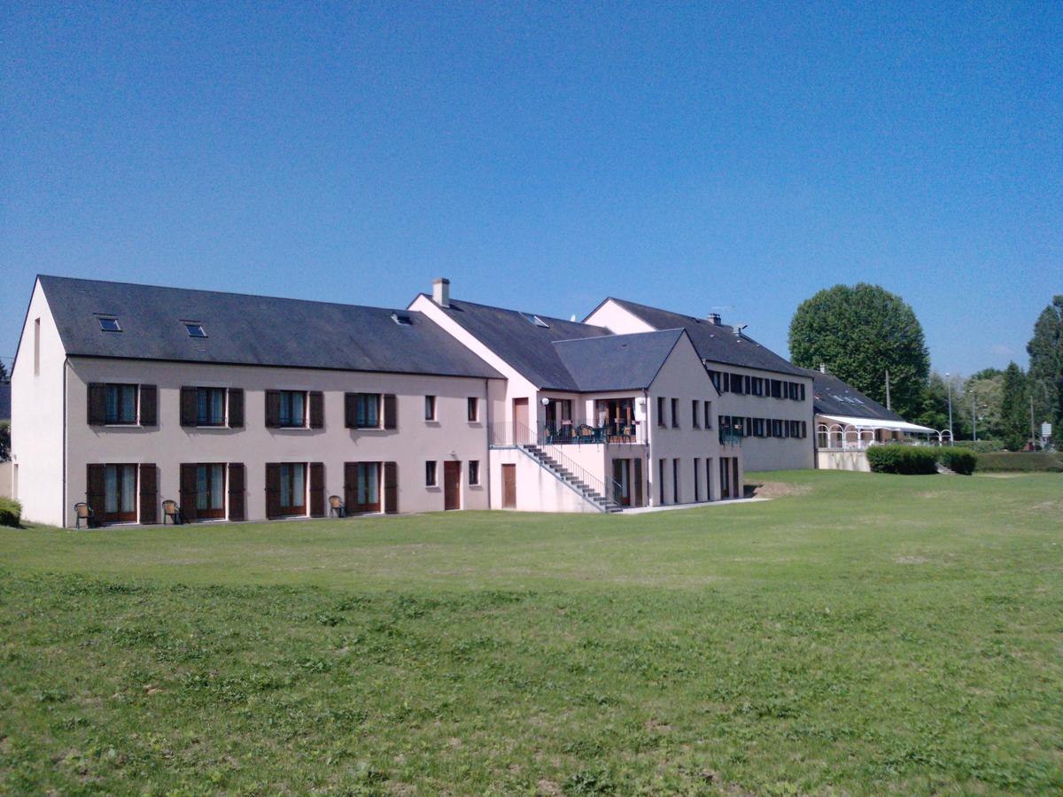 Logis Hotel Restaurant De L'Abbaye Ferrieres-en-Gatinais Экстерьер фото